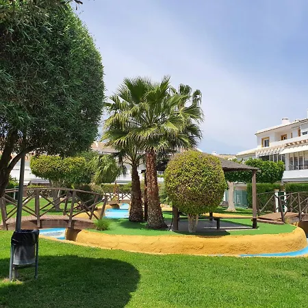 Holiday park Charming Sunny Row House *