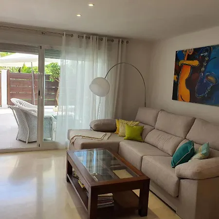 منتزه العطل Charming Sunny Row House *